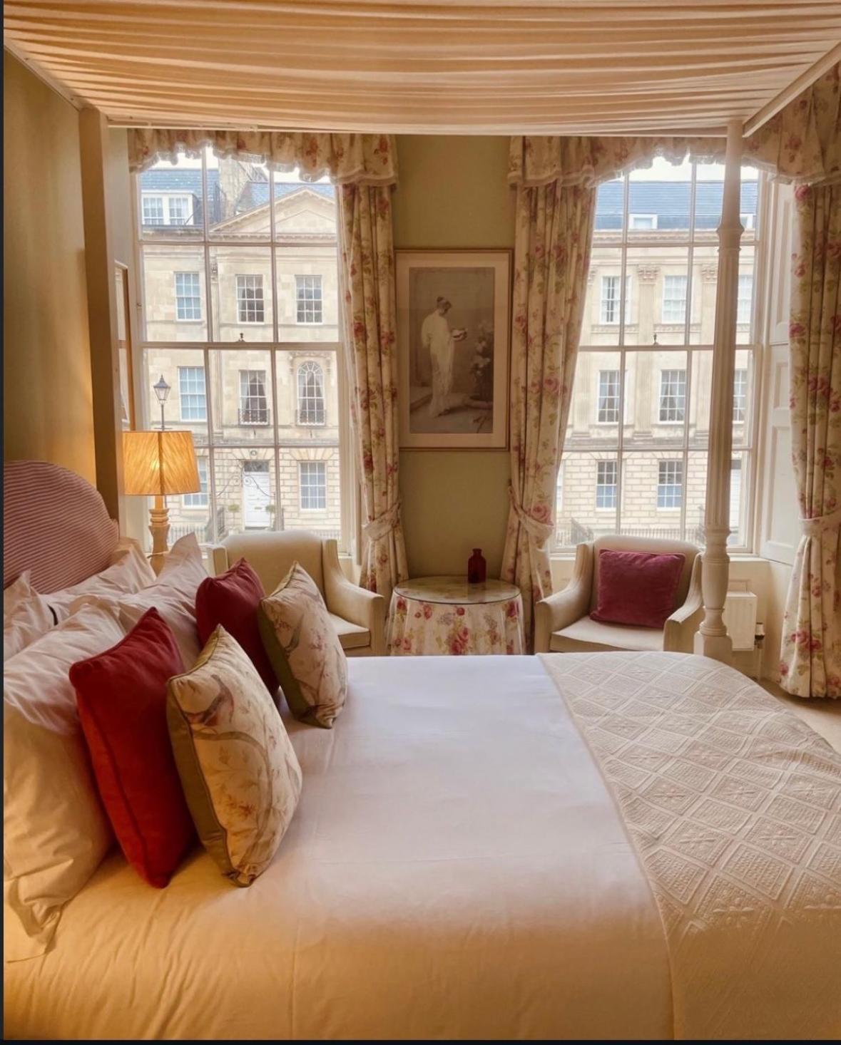 윈저 게스트하우스 바스 외부 사진 A bedroom at the hotel
